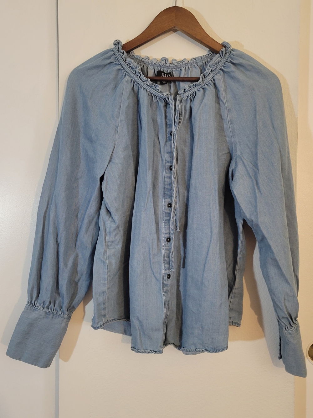 anna Light Blue Button-Front Peasant Blouse
